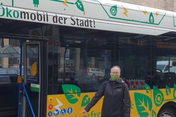 Stuttgart erprobt E‑Gelenkbus